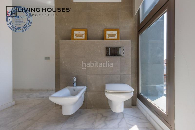 Foto 9c274464-6133-4bb4-b9c6-a6314a0e18c7. Casa con riscaldamento parcheggio piscina in Playa Burriana