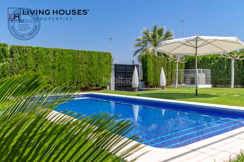 Foto c67fc28c-2762-4b33-996d-25fdafc24dd6. Casa con riscaldamento parcheggio piscina in Playa Burriana