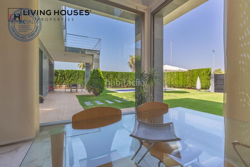 Foto ef78f35f-7ade-4aa0-ab29-295b7572240b. Casa con riscaldamento parcheggio piscina in Playa Burriana