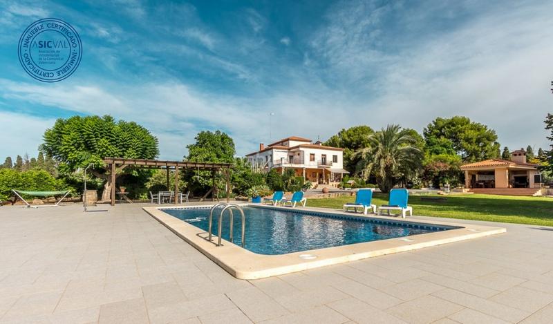 Foto cc8163f6-6a7d-4b62-a230-c212d3592a68. Haus mit heizung parking pool in Mestrets Castellón de la Plana