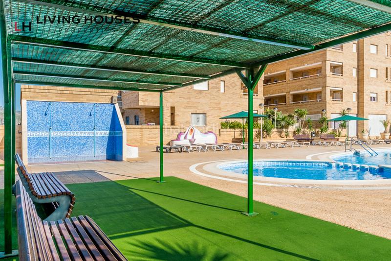 Foto d80f3d0b-e1b7-49e3-a927-6117b196ecb3. Piso en Oropesa del Mar-orpesa - edif. Aguamarina avda jardín 3 descubre la joya que estabas buscando en marina d or, orpesa! presentamos un encantador piso a la venta que combina en Oropesa del Mar