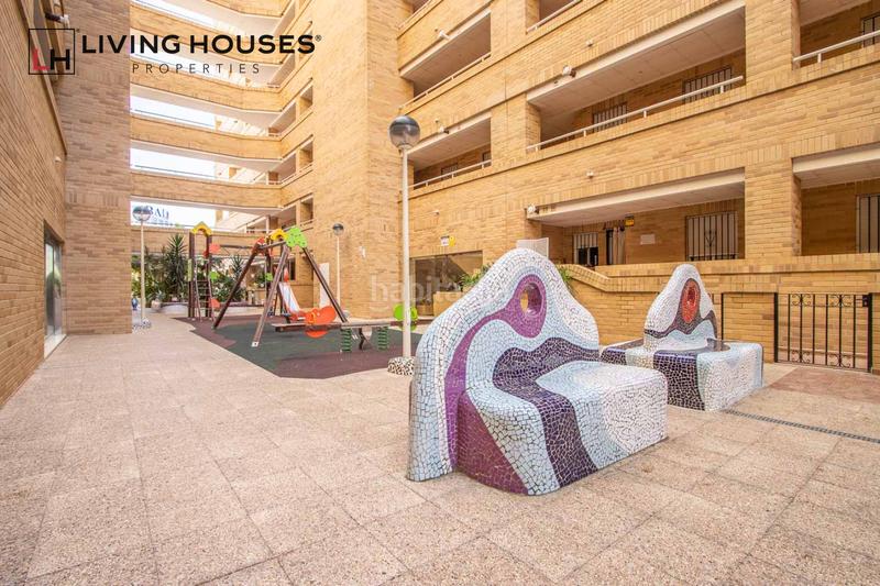 Foto f4c4d73c-ab7e-4a84-a251-7a9b4fabe279. Piso en Oropesa del Mar-orpesa - edif. Aguamarina avda jardín 3 descubre la joya que estabas buscando en marina d or, orpesa! presentamos un encantador piso a la venta que combina en Oropesa del Mar