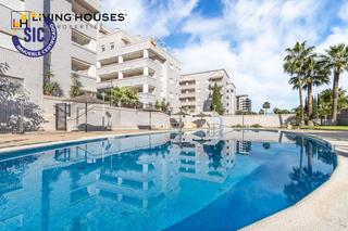 Piso en Oropesa del mar-orpesa - edif. marina trebol ii - av central 10. Se ofrece a la venta un encantador apartamento en la prestigiosa