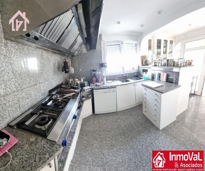 Foto 1ed01099-de22-4961-9d5b-2f39c7a7879c. Chalet  en Las Marinas - Pueblo Laguna Vera