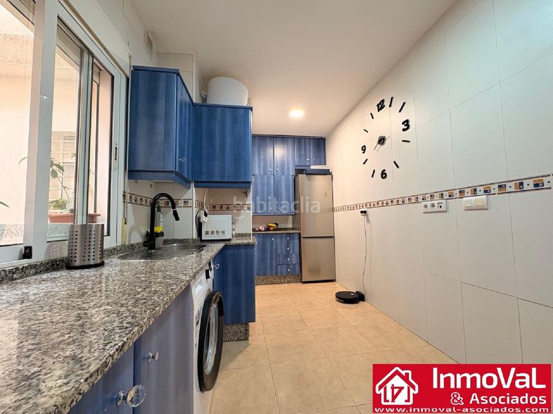 Foto d7283e8b-0194-4801-9fc1-ddc847751651. Pis a playa de Garrucha Garrucha