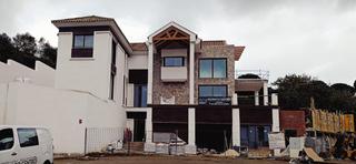 Chalet  Calle mosto. Villa de obra nueva en primera línea de golf  entrega otoño 2025