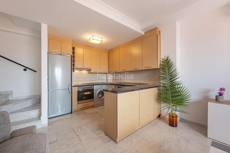 Foto 49e57f6c-f574-4008-8955-6bb08b11dde6. Duplex avec chauffage parking piscine dans Montemar Torremolinos