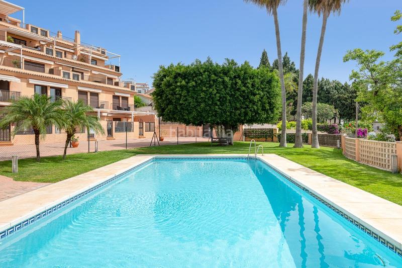 Foto 617399da-1b26-4696-84d3-b27fd740d763. Duplex avec chauffage parking piscine dans Montemar Torremolinos