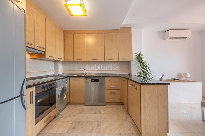 Foto d795c986-1652-46d3-86e8-125ad7485929. Duplex avec chauffage parking piscine dans Montemar Torremolinos