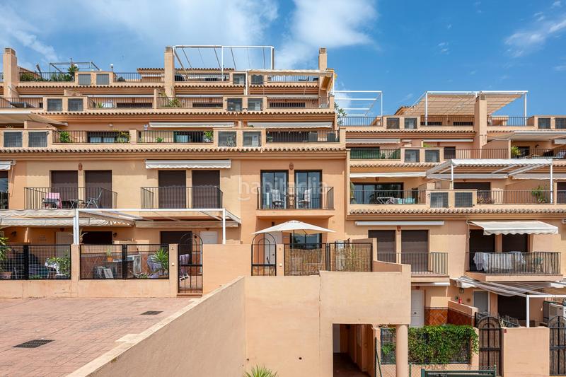 Foto f16d8162-0e62-4de0-a868-5fea525d37b5. Duplex avec chauffage parking piscine dans Montemar Torremolinos