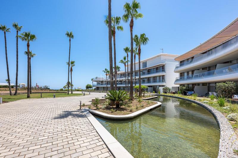 Foto 453f6460-8c82-41a4-bcaa-43bf8872d486. Planta baixa amb aparcament piscina a Guadalobón Estepona