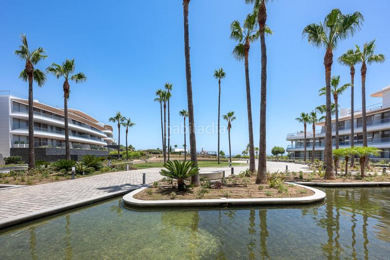 Foto ab8fd7a7-4bab-4502-ace1-e4a3783cdf9d. Planta baixa amb aparcament piscina a Guadalobón Estepona