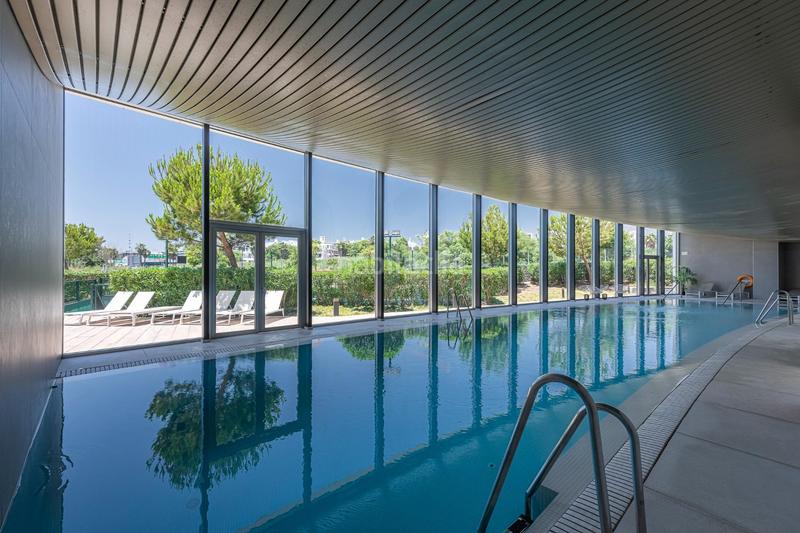 Foto ad1bf1d2-c3b7-4ac3-b33c-277c52c03a8f. Planta baixa amb aparcament piscina a Guadalobón Estepona