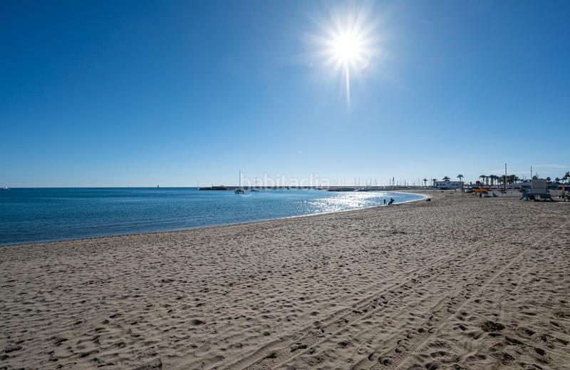 Foto 8673a35d-480b-42b1-b3e0-d3f087bc15c0. Apartament amb calefacció a Puerto Deportivo Fuengirola