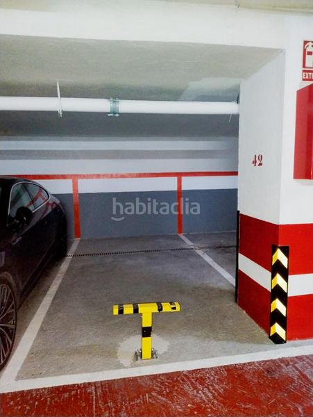 Foto 11730503-b3de-4446-85c1-d2f2dfbfdc2c. Aparcament cotxe a Puerto Deportivo Fuengirola