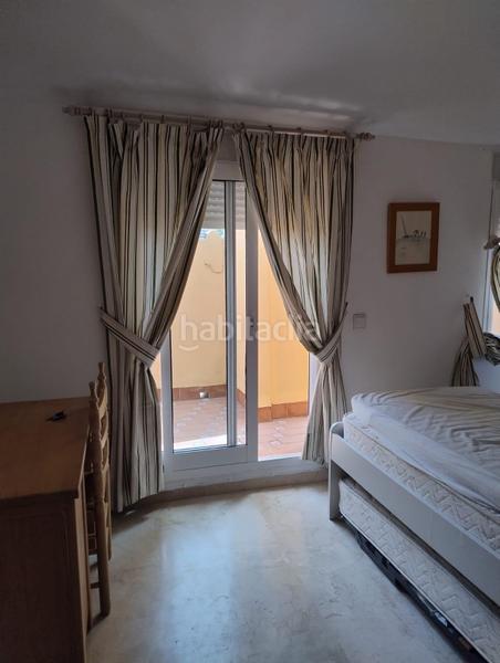 Foto 274fea0d-7f63-4afb-bdd5-7619a38c2616. Rent semi detached house with parking in Los Pacos Fuengirola
