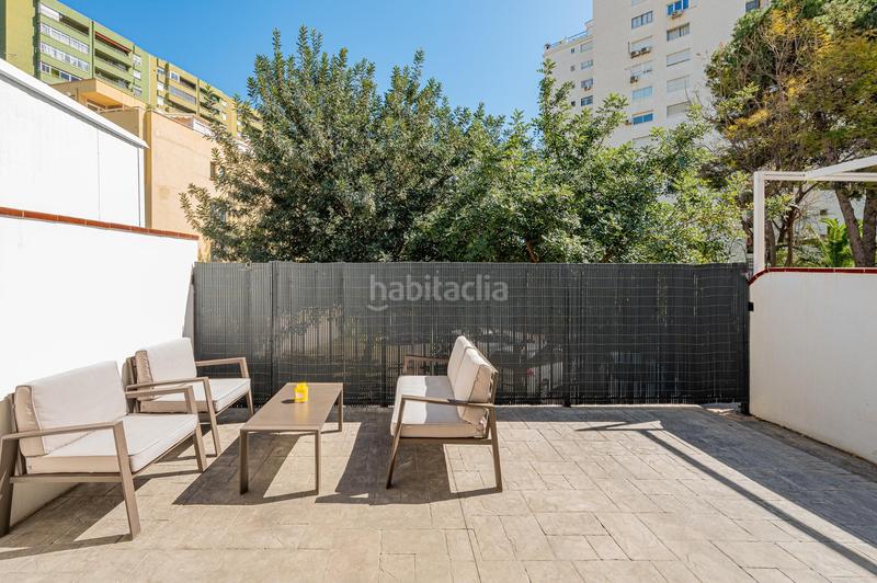 Foto 0263e022-e70c-4859-bf97-deb2a365dcc5. Casa adossada a avenida acapulco 8 a Los Boliches Fuengirola