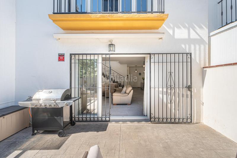 Foto 126c4937-3257-47eb-a801-7e99d1d83260. Casa adossada a avenida acapulco 8 a Los Boliches Fuengirola