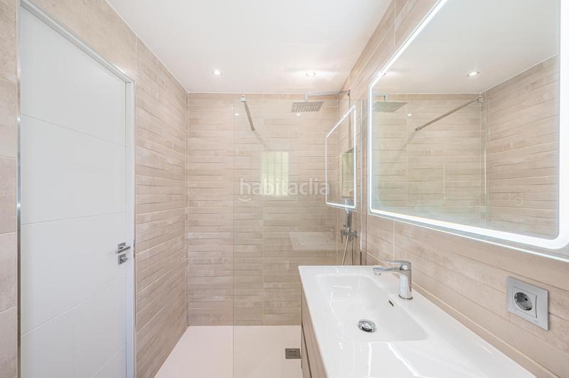 Foto 57575773-c9fc-46fd-88af-e730aea735ff. Casa adossada a avenida acapulco 8 a Los Boliches Fuengirola