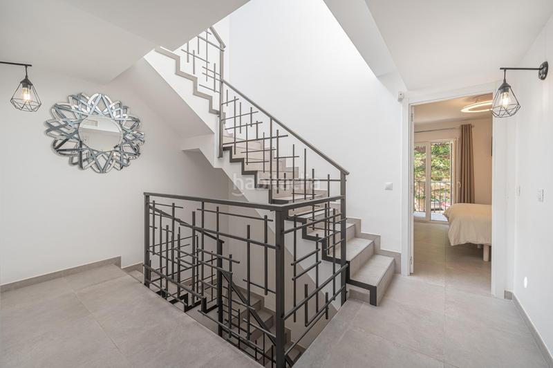 Foto f9df0a2b-2976-4fc8-8325-2316b8657141. Casa adossada a avenida acapulco 8 a Los Boliches Fuengirola