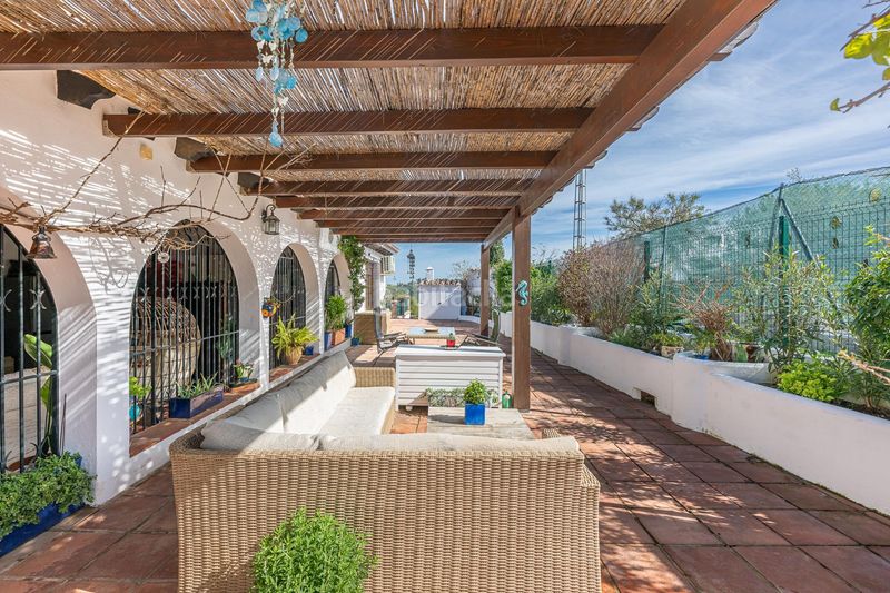 Foto c8038449-f2a7-40c8-946f-2420d80da15e. Chalet dans urbanizacion loma del flamenco dans Mijas golf Mijas