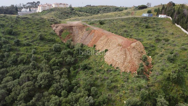 Foto abe3d5df-1f60-4611-911e-7087994a143c. Finca rústica en Mijas 6 parcela rústica con casa de aperos, a tan solo minutos del centro de la ciudad y de la playa. con amplias vistas al mar y la monta en Mijas