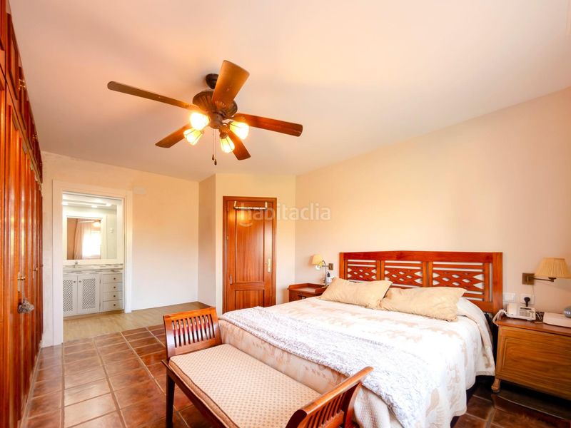 Foto b544efc3-ed37-4446-a860-98b61e62d4c0. Casa aparellada amb aparcament piscina a campo de Mijas Mijas
