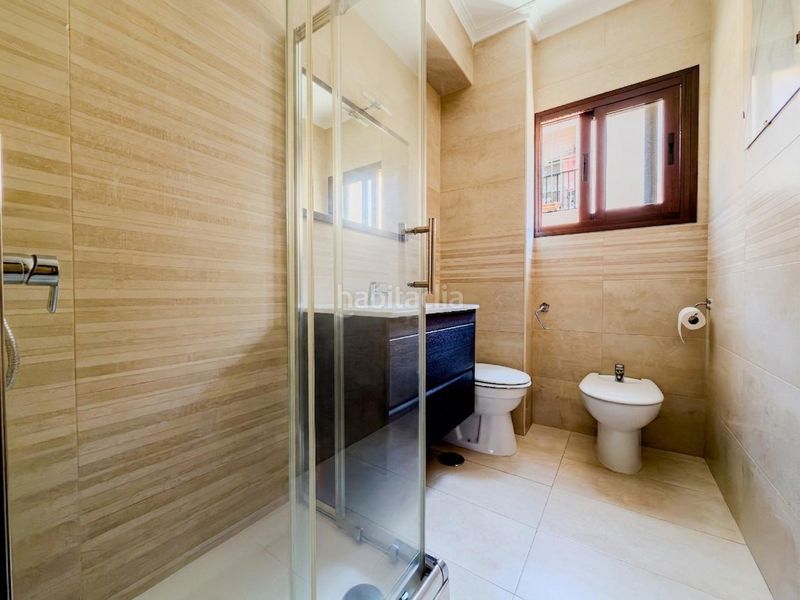Foto 7d0e490e-5672-4235-b88c-124f5368f95d. Apartamento en calle de la estación 6 amplio apartamento semireformado en el corazón por 390,000 en Fuengirola