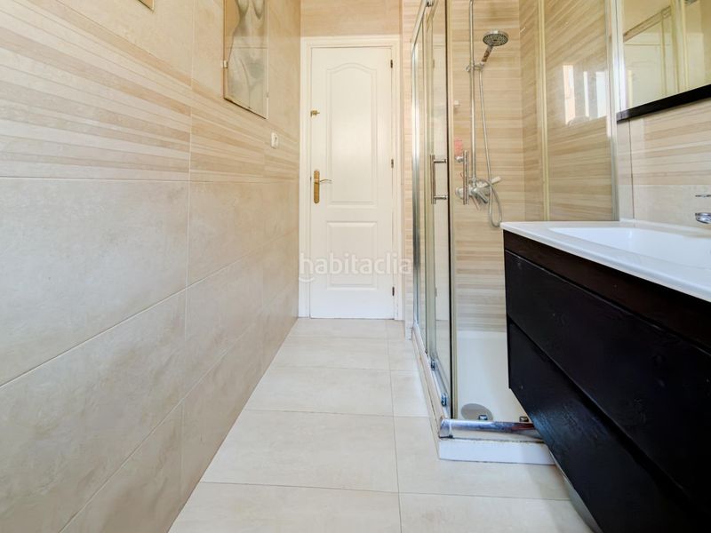 Foto 83c7593e-f377-4d3a-b6de-2d4d7368ddbf. Apartamento en calle de la estación 6 amplio apartamento semireformado en el corazón por 390,000 en Fuengirola