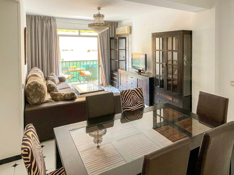 Foto ce219326-b81b-4712-a692-0506572c77bb. Apartamento en calle de la estación 6 amplio apartamento semireformado en el corazón por 390,000 en Fuengirola