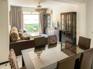 Apartament  Calle estacion de la. Amplio apartamento semireformado en el corazón de fuengirola por