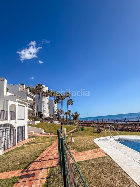 Foto c2a05256-331c-439d-9a3f-cc2f30322866. Duplex with heating parking pool in Calahonda Mijas
