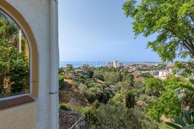 Foto b8555607-fc40-4b22-8a66-360780416e2c. Chalet villa con gran parcela y potencial de desarrollo en Fuengirola