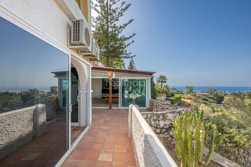 Foto d9db12ed-2e23-4b5e-aa10-0dba11e85166. Chalet villa con gran parcela y potencial de desarrollo en Fuengirola