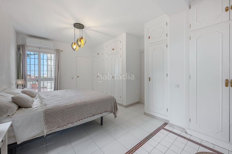 Foto e3dd32d2-8121-4529-88a4-3ee068415044. Chalet villa con gran parcela y potencial de desarrollo en Fuengirola
