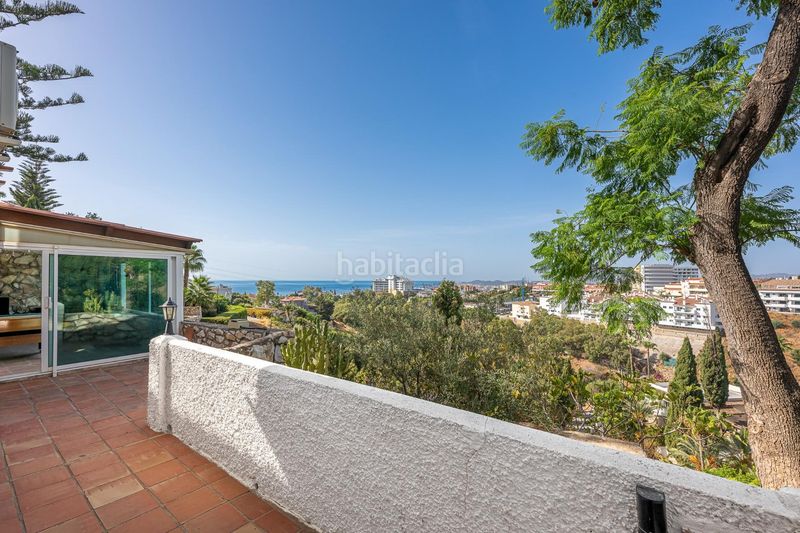 Foto e9d3f6d8-671f-45a2-bb60-b53e93949c42. Chalet villa con gran parcela y potencial de desarrollo en Fuengirola
