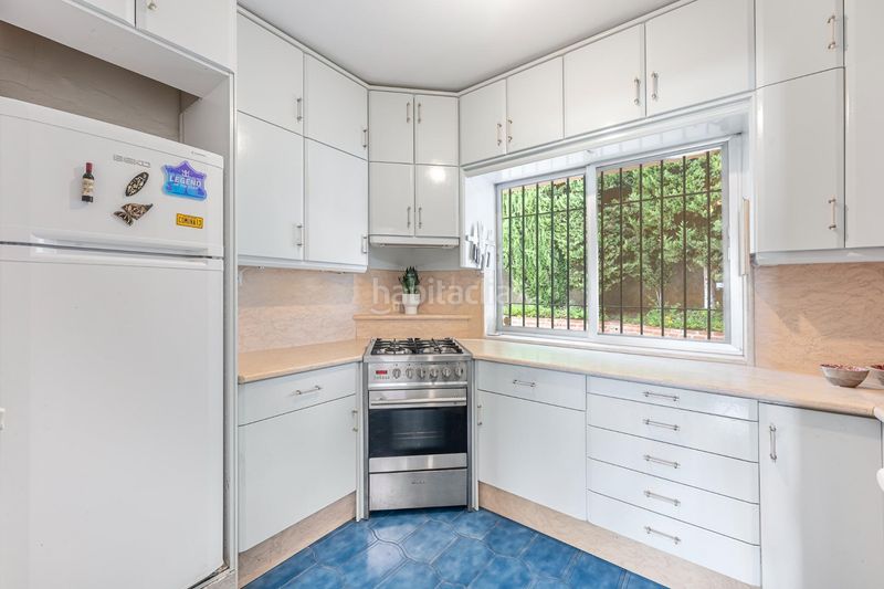 Foto f8ce817a-6112-4546-8dee-f096b4bb7dd9. Chalet villa con gran parcela y potencial de desarrollo en Fuengirola
