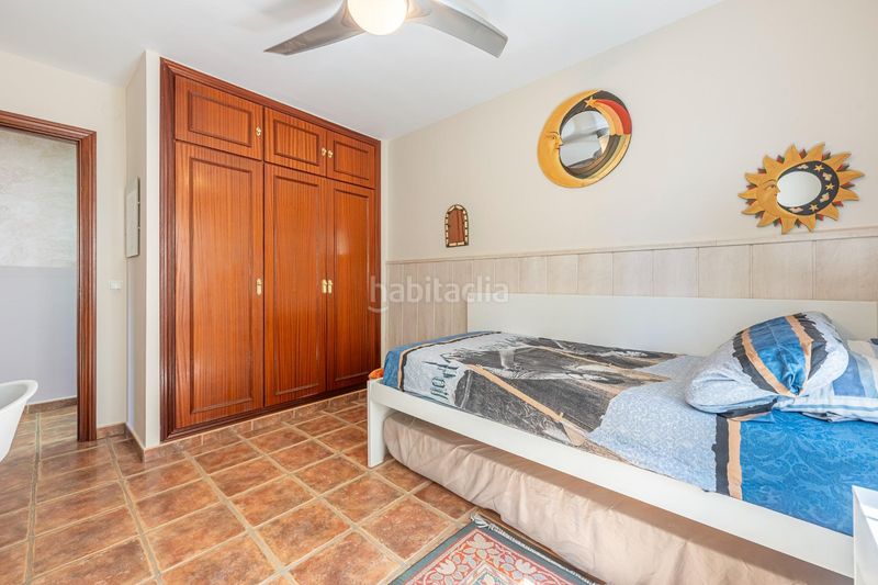 Foto 991a012a-1697-4d34-89b9-7cb9c85c22f3. Casa aparellada amb calefacció aparcament piscina a Mijas