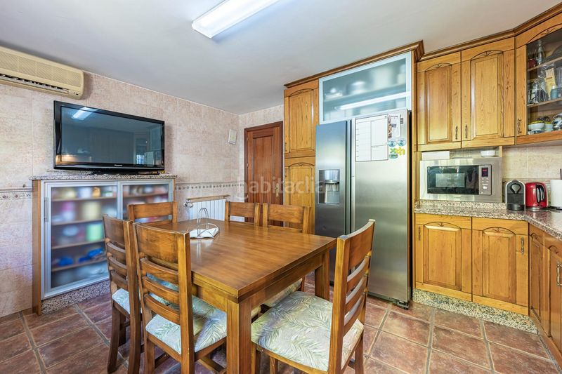 Foto e0e531f5-14d6-4293-9fc0-d087950a9ab1. Casa aparellada amb calefacció aparcament piscina a Mijas