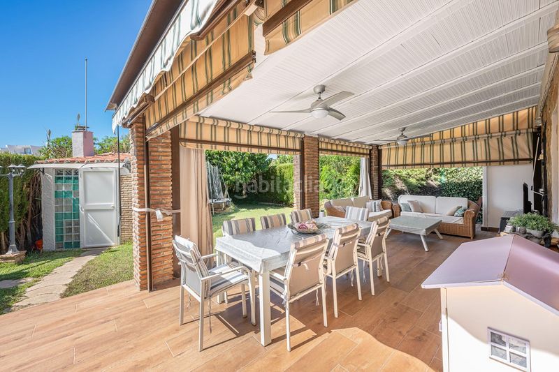 Foto fcb56311-1263-4351-9609-1aa7f9500f86. Casa aparellada amb calefacció aparcament piscina a Mijas