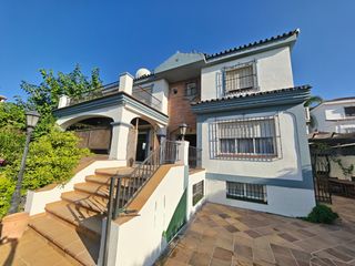 Chalet in Capellanía - Retamar. Chalet independiente en venta