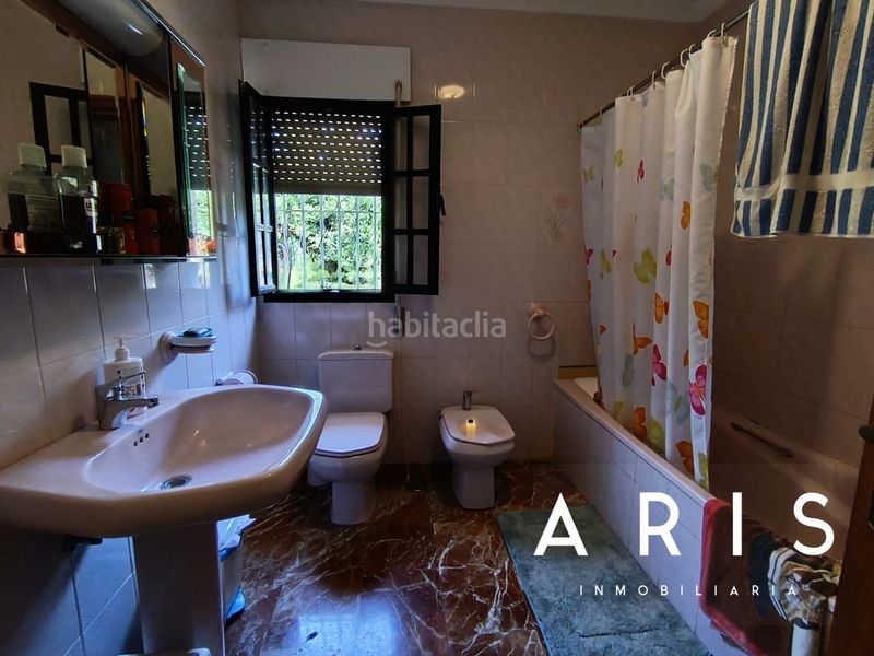 Foto b1ad3ef7-819a-4f54-b3e6-8136e1d3b320. Xalet amb xemeneia calefacció aparcament piscina a Alhaurín de la Torre
