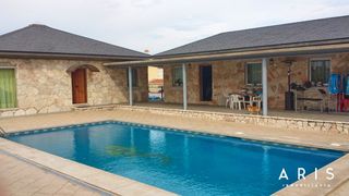 Chalet in Jardines de Alhaurín-Huerta Alta-Fuensanguínea. Casa independiente a la venta, alhaurín de la torre