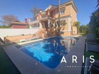 Chalet in Capellanía - Retamar. Casa / chalet independiente en venta, alhaurín de la torre