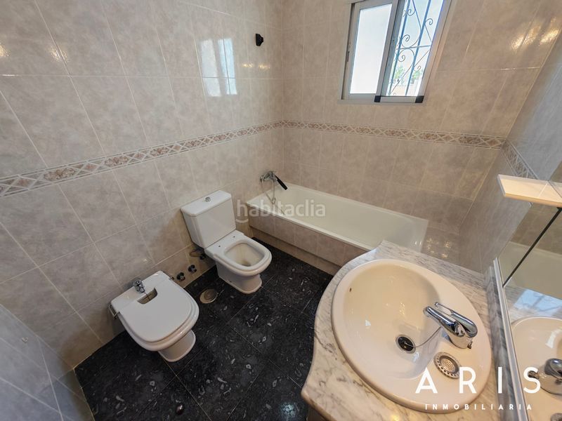 Foto cc86feb4-a9bd-4e7e-a1d8-cce8780fd55b. Xalet amb aparcament piscina a Capellanía - Retamar Alhaurín de la Torre