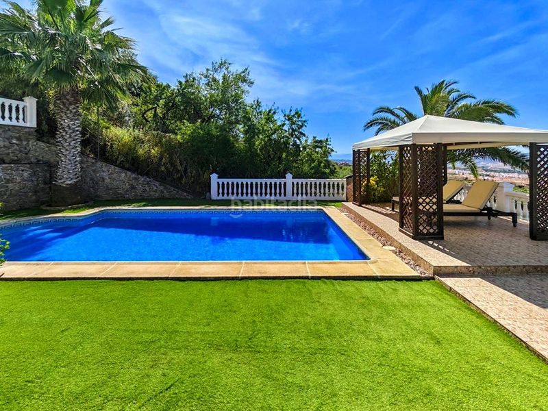 Foto 63d06e13-2f78-4d6c-a0af-db8aae35b296. Xalet amb xemeneia aparcament piscina a Jardines de Alhaurín-Huerta Alta-Fuensanguínea Alhaurín de la Torre