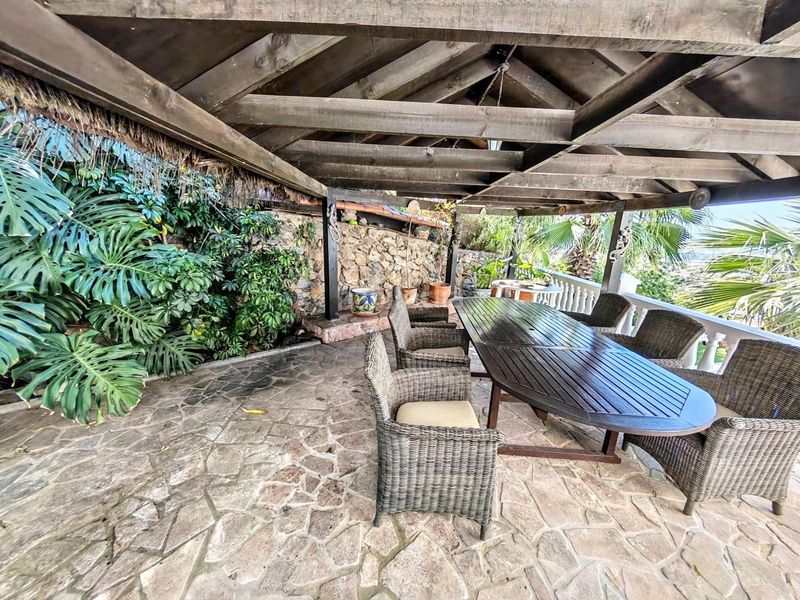 Foto f6af76aa-dc37-4525-b96d-e3f40a57f6ee. Xalet amb xemeneia aparcament piscina a Jardines de Alhaurín-Huerta Alta-Fuensanguínea Alhaurín de la Torre