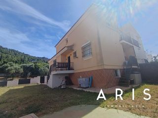 Casa aparellada a Manantiales - Lagar - Cortijo