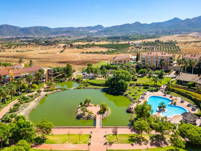 Foto d7e00b9c-c740-41d1-9d4c-db5a525a4450. Rent flat with heating parking pool in Alquería-Torrealquería Alhaurín de la Torre