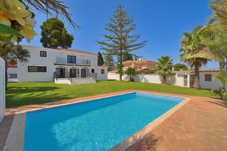 Casa  Calle palomas del coto. Villa de ensueño reformada en el coto (mijas)